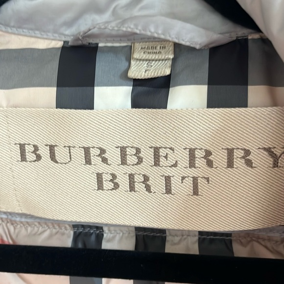 EUC Burberry Brit vest - Picture 4 of 8